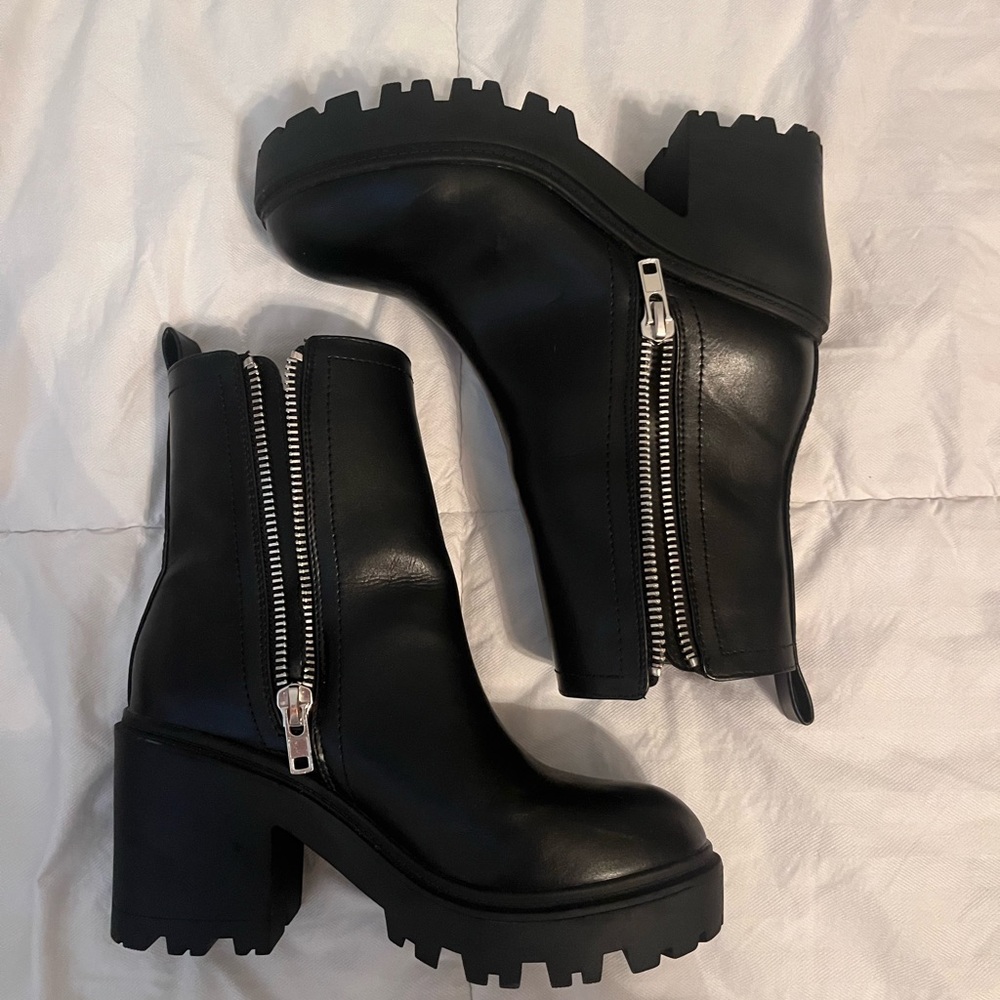 Urban outfitter Boots